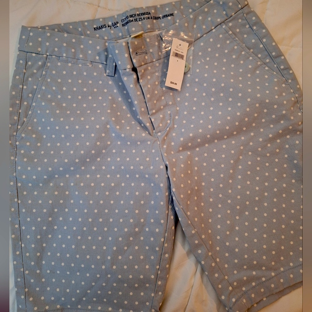 NWT!! GAP Size 4 Light Blue w/White Polka Dot Cotton Bermuda Shorts
